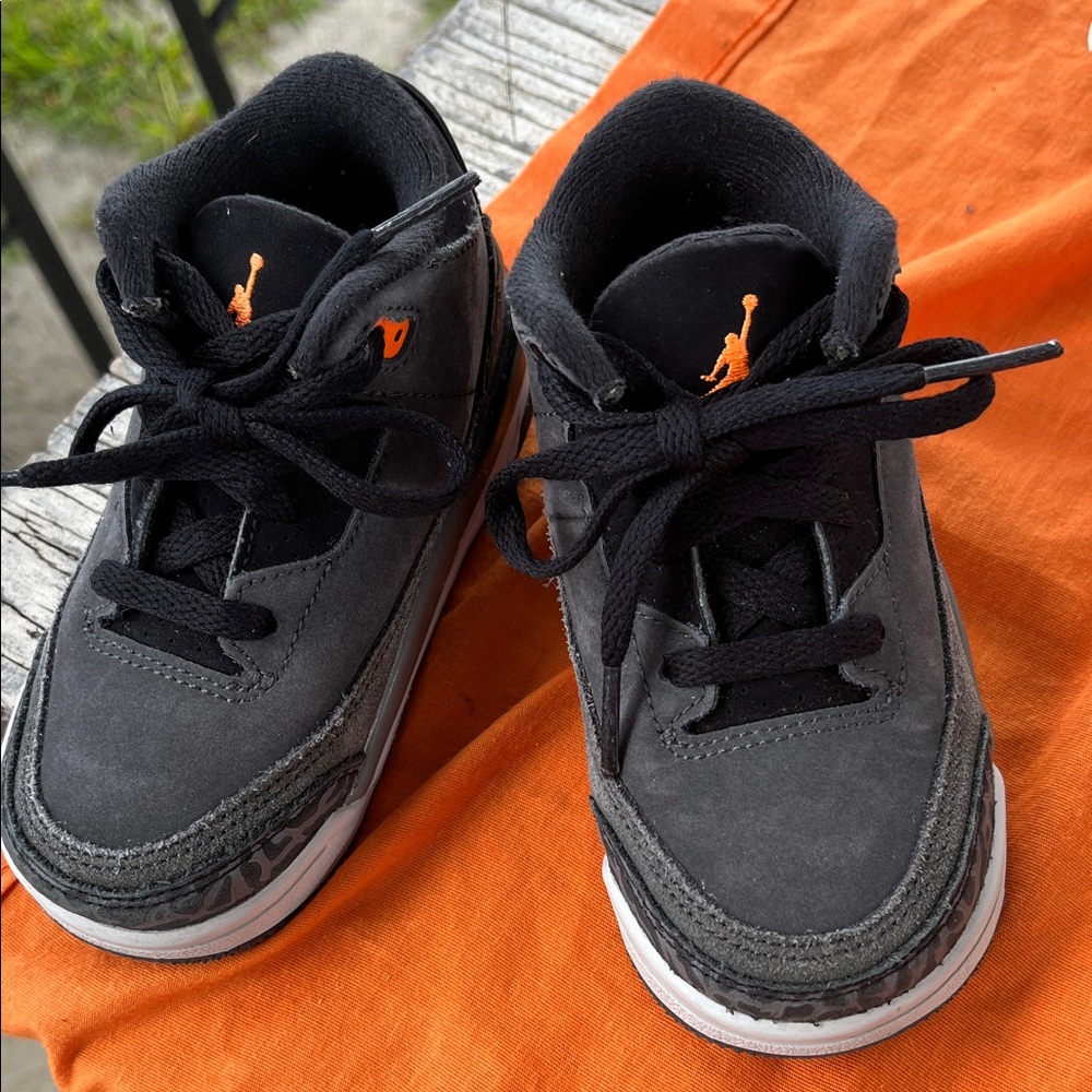 Jordan kid shoes Sz 7C toddler